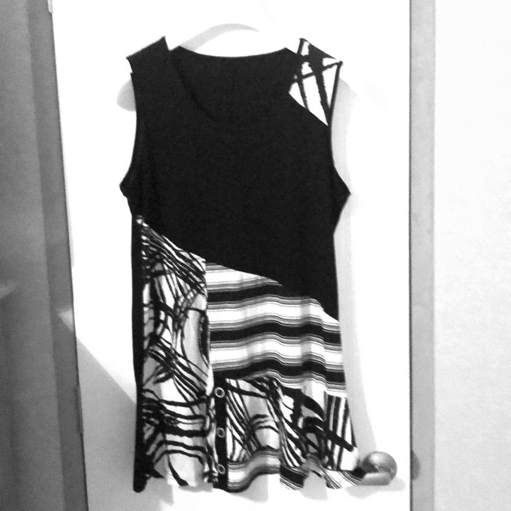 Sleeveless Tunic Black White  Top